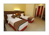 Bell Hotel Madras Buitenkant foto